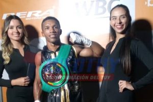 Williams Flores de Caujarito Valles del Tuy es el nuevo Campeón del Consejo Mundial de Boxeo