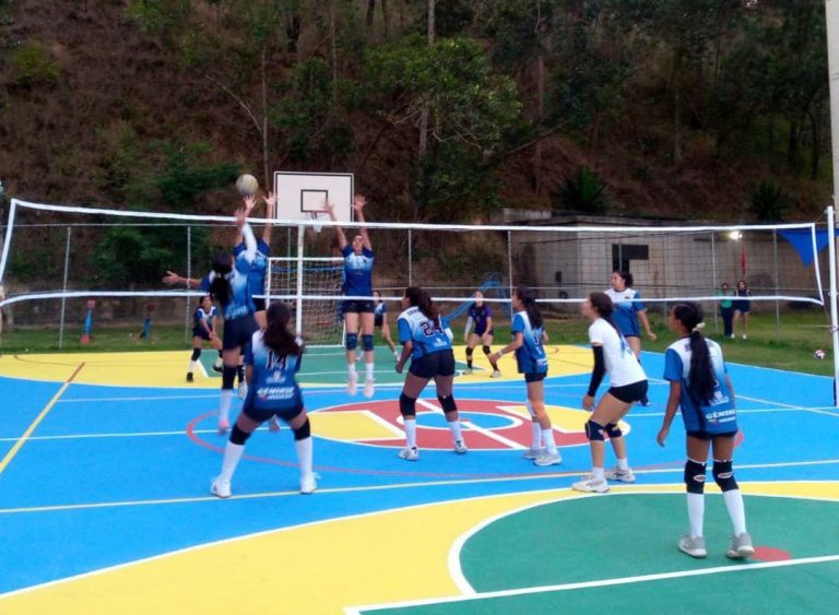 Promueven estilo de vida saludable para jóvenes con recuperación de espacio deportivo