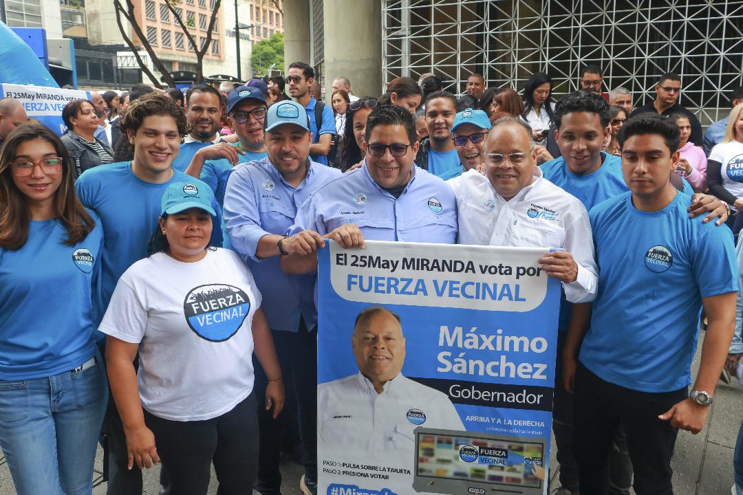 Fuerza Vecinal arranca su campaña con los vecinos en la calle invitándolos a “sacudirse el desánimo para ganar”