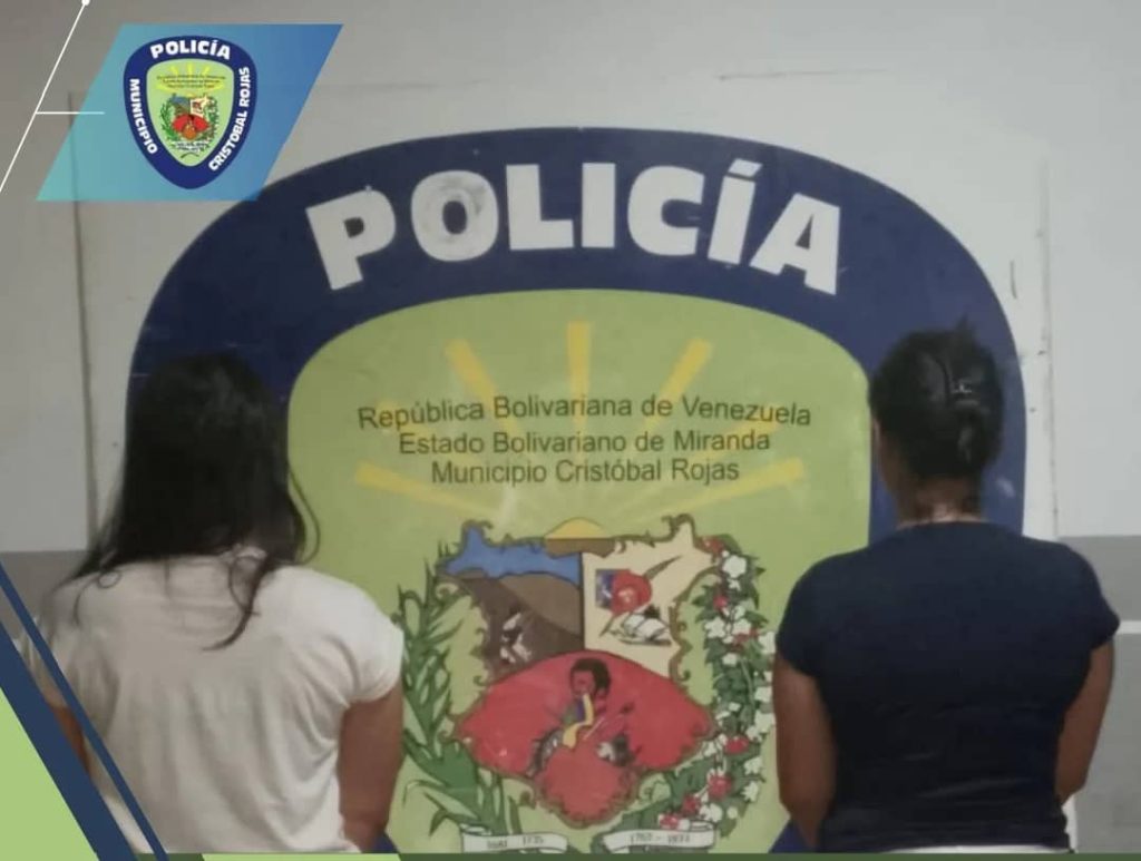 Detienen a dos mujeres por riña dentro de un vehículo en Charallave