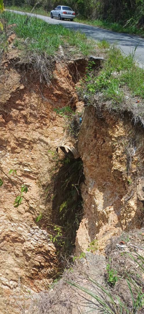 Cinco hundimientos en 10 km de vía en sector El Hato de Paracotos sigue sin solución