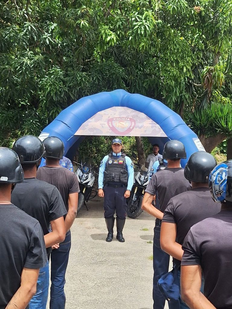 Inicia 11° curso motorizado de la Policía de Miranda