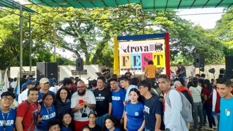 Comunidad Universitaria Tuyera disfrutó de la segunda edición del Trova Fest 2025