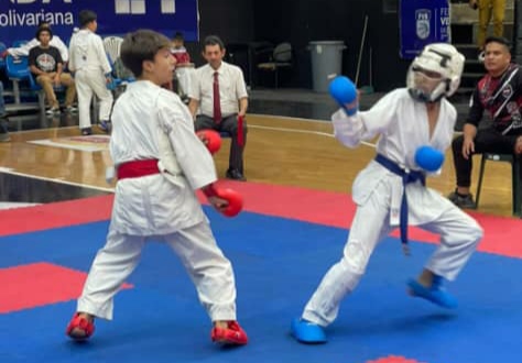 Baruta triunfó en karate do de Juegos Estudiantiles Miranda 2025