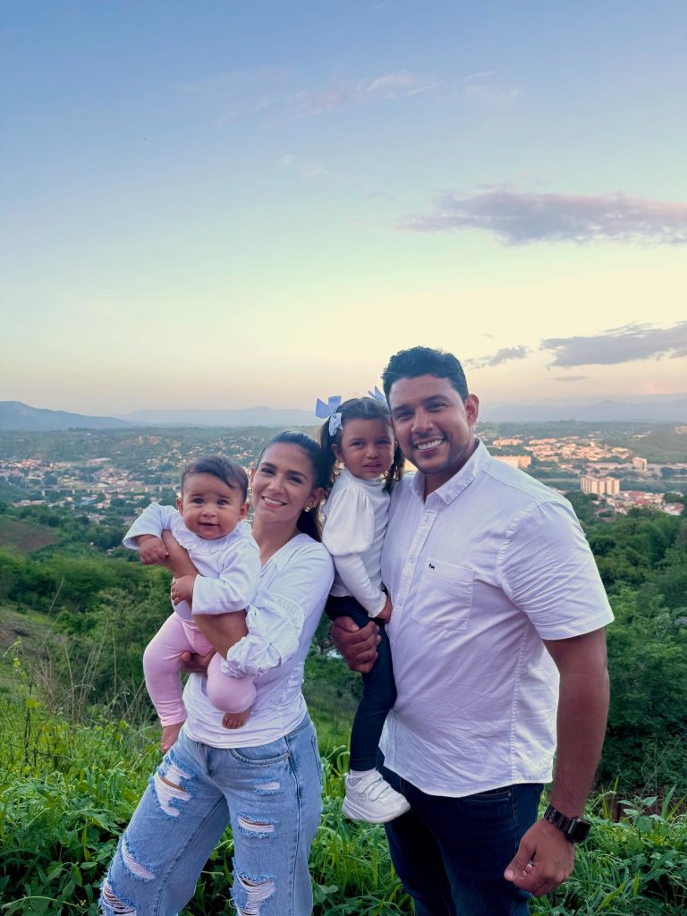 José Silva Se Postula a la Alcaldía de Charallave: «El Futuro Que Merecemos Es Posible»