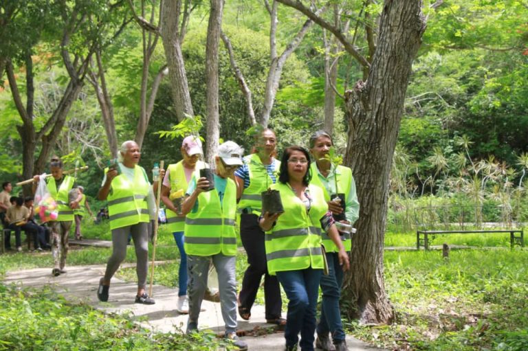 En Guarenas toman parques con jornadas ecológicas