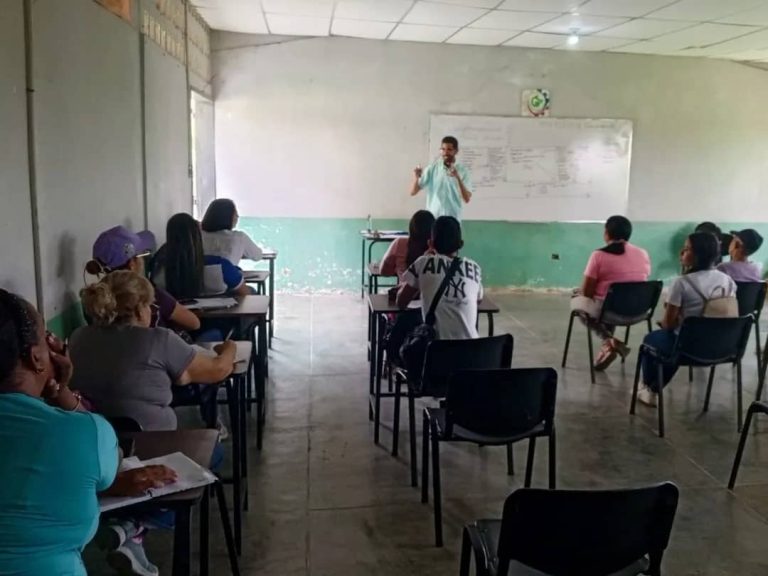 Continúa taller formativo para emprendedores yarenses