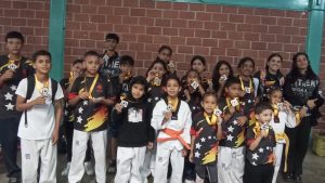Escuela Aegon Taekwondo de los Valles del Tuy se corona campeona en competencia estadal