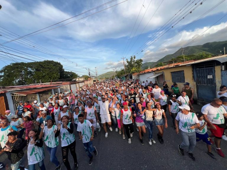 Nueva Cúa vibró con cuadrangular de sóftbol Copa «Jonatan Herrera» y caminata 2K