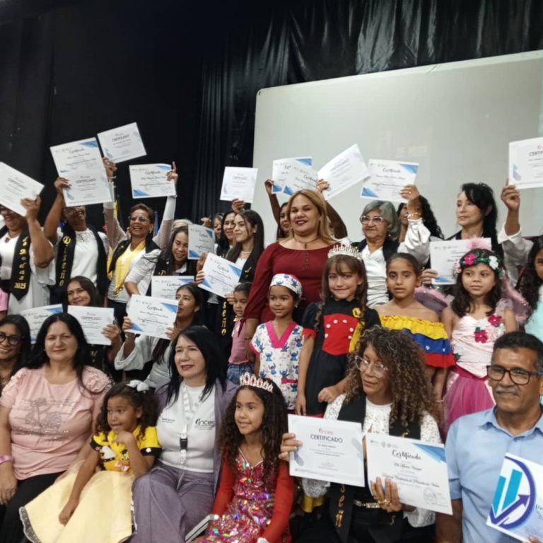 UPTVT certifica a 16 participantes en Diplomado de Diseño y Confección en el municipio Paz Castillo