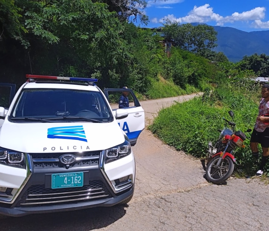 Par de aprehendidos con arma de fuego y droga en Baruta