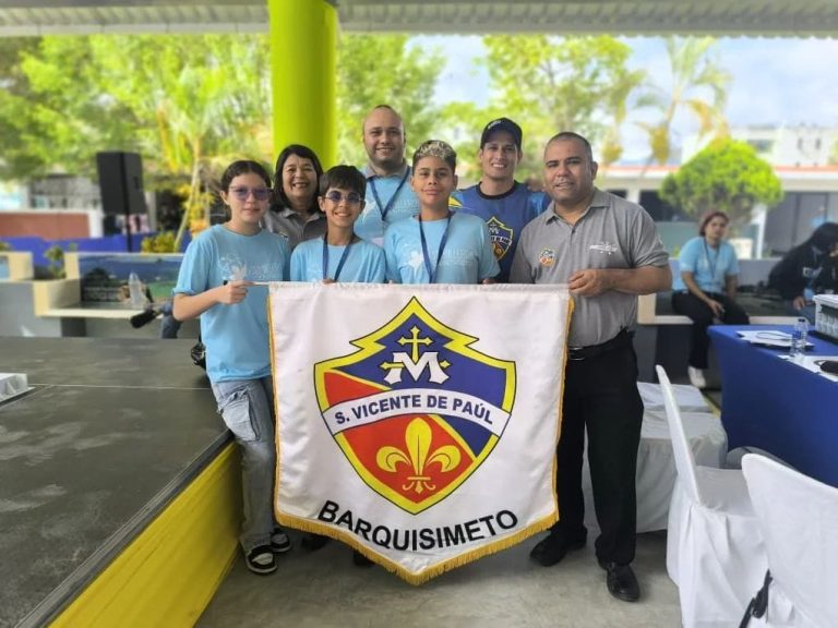 Colegio San Vicente de Paúl de Barquisimeto Gana el Primer Lugar en el Nacional de Robótica