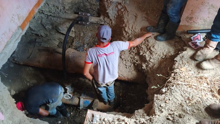 Vecinos de Viposa vuelven a tener agua en sus hogares tras 8 años sin servicio