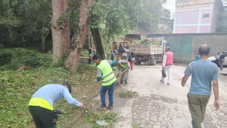 Autoridades brindan respuesta ante afectaciones por onda tropical N° 48