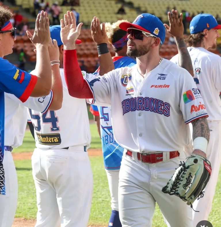Tiburones cierra la semana con triunfo