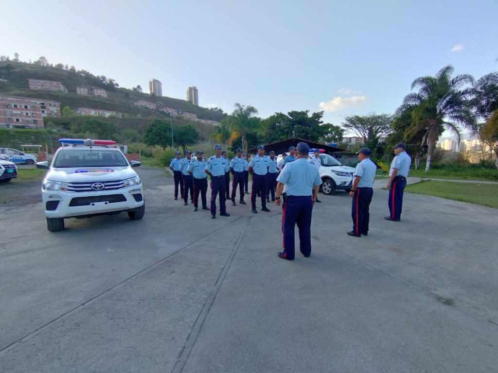 Policía de Miranda capturó a ocho sujetos con drogas en los municipios Sucre e Independencia.