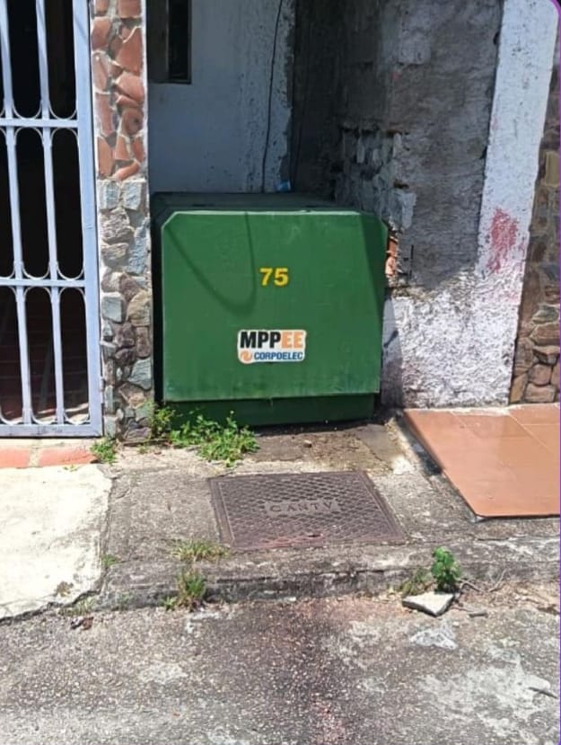 Vecinos de la urbanización Jardines de santa Rosa en Cúa exigen reemplazo de transformador dañado