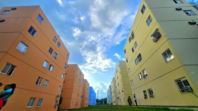 Gobierno entregó nuevas viviendas a 7 familias de los Valles del Tuy