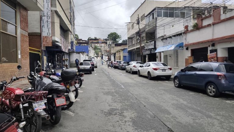 Guaicaipuro iniciará Plan Piloto de Parquímetros para optimizar el tránsito y las ventas comerciales