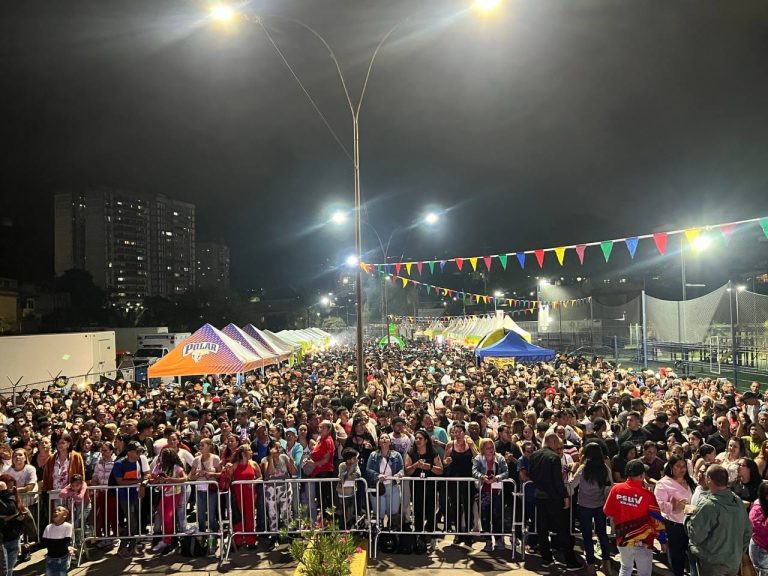 La salsa se apoderó de Los Teques