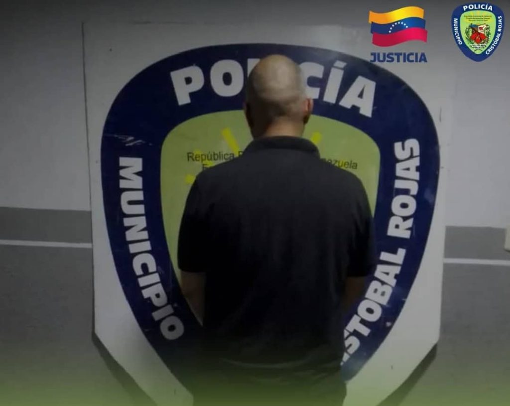 Policía Municipal Cristóbal Rojas detiene a ciudadano por agresión a un adulto mayor