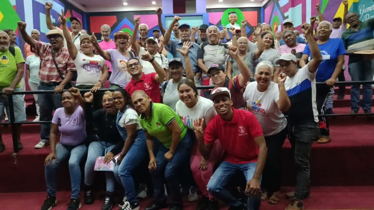 Encuentro fortalece la Gran Misión Abuelos y Abuelas de la Patria en Simón Bolívar