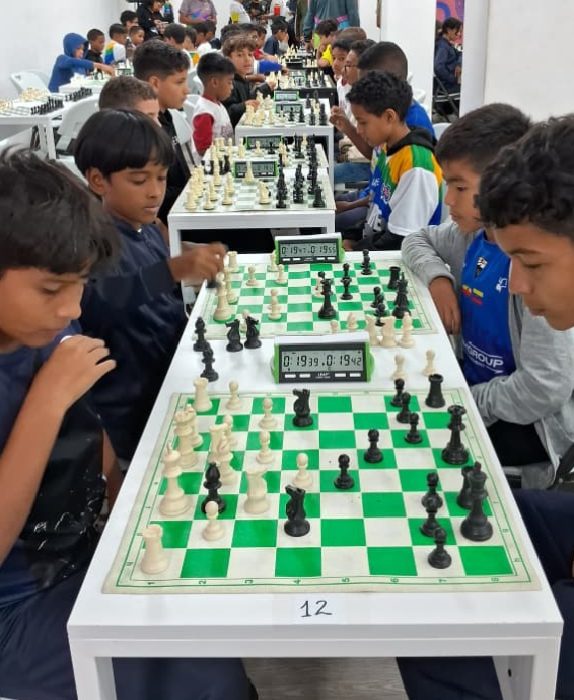 Podio para ajedrez charallavense en Comunales Miranda 2025