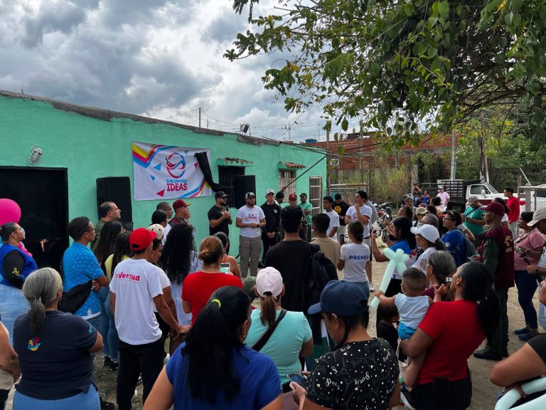 Juventud inaugura proyecto de estampado y sublimación en Terrazas de Cúa