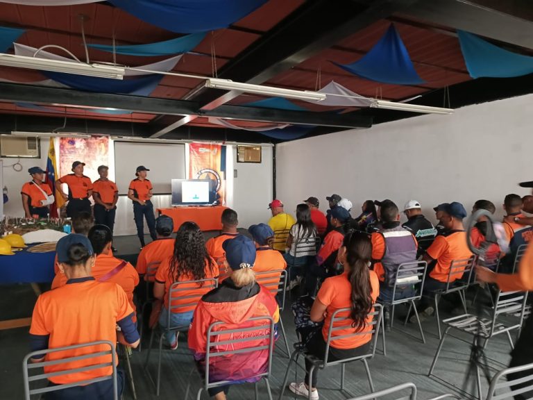 Protección Civil Urdaneta capacita a la comunidad para fortalecer la resiliencia ante desastres