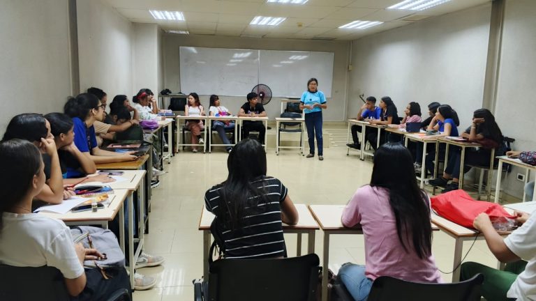 Estudiantes de la UBV Ocumare del Tuy debaten acerca de la Comunicación Popular en los nuevos tiempos