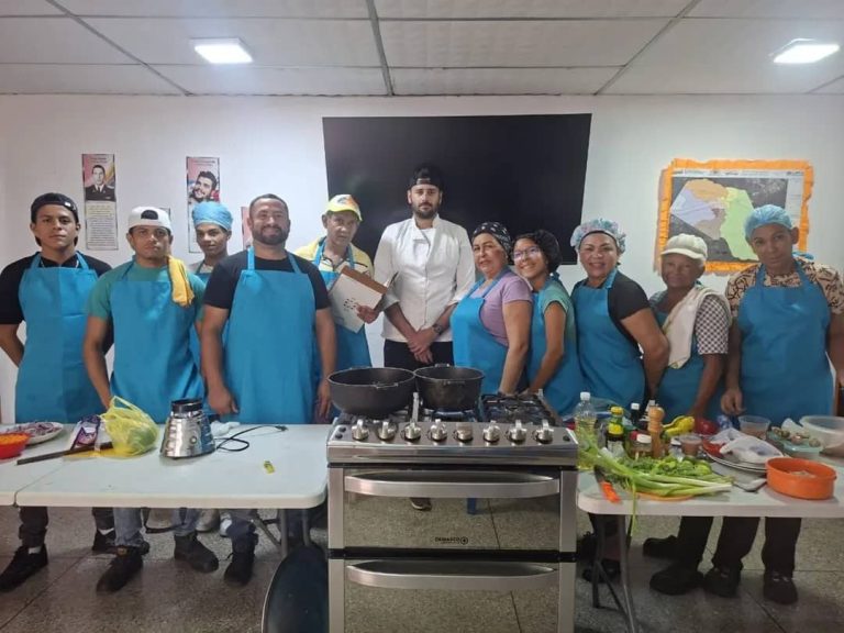 Arroz con sabor asiático se preparó en IV clase del MasterChef