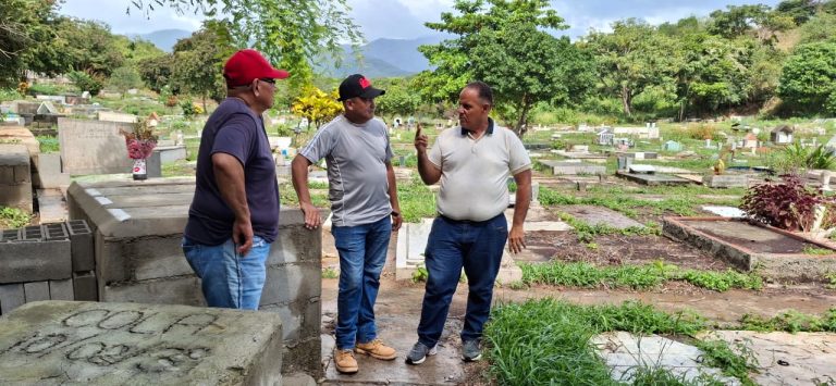 Amplían espacios en el cementerio Mi Jardín en Paz Castillo