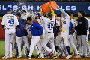 Magallanes dejó tendido en el terreno a su eterno rival