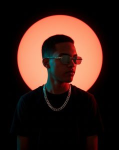 «DJ Jesús Eduardo Hernández Infante» El Ingeniero de las Mezclas que Revoluciona la Escena Musical del Tuy