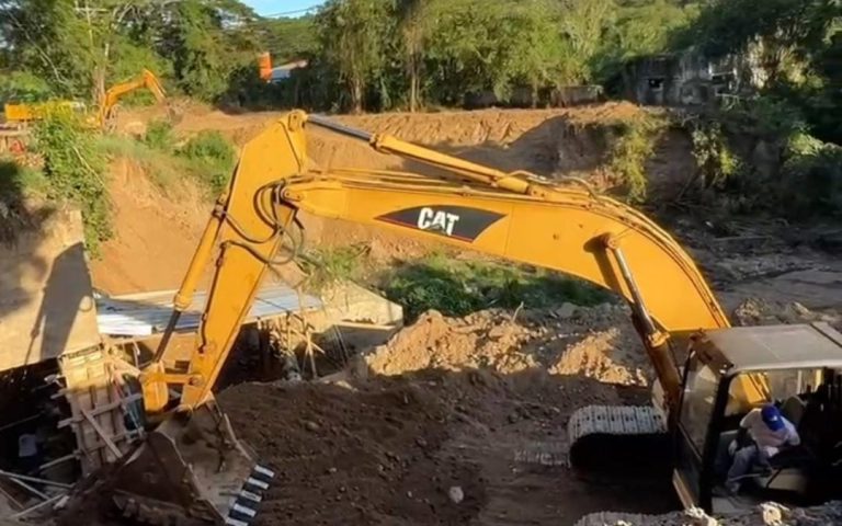 Arreglan dos fallas críticas en la carretera nacional La Variante en Santa Lucía del Tuy