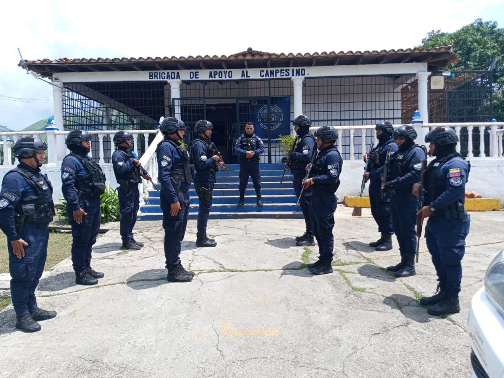 BAC de la Policía de Miranda arresta a tres individuos por posesión de sustancias y facsímil en Charallave