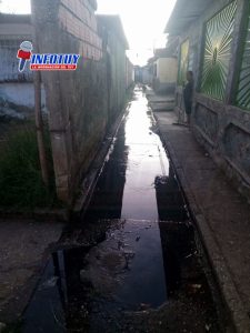 Vecinos de Mopia denuncian colapso de cloacas en sector 3
