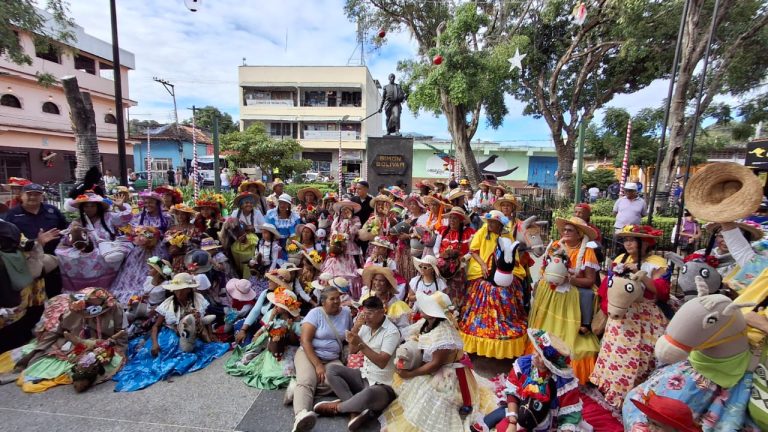 En Santa Lucía se realizó el XVII Encuentro de Burras y Burriquitas Tradicionales 2025