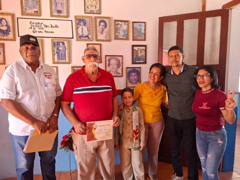 Exaltan a Moraima Ponte de Méndez y José Rafael Cisneros al Salón de Acervo Histórico «Dora Díaz de Barreto»