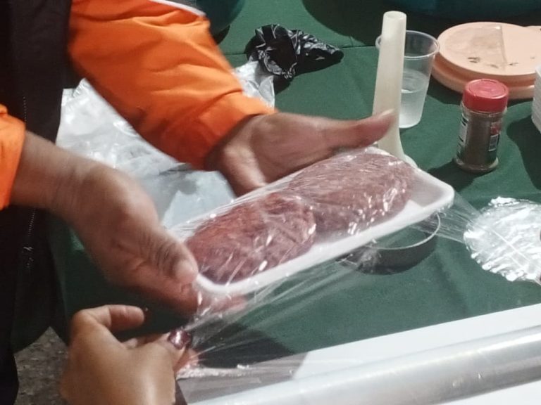 Productores de Simón Bolívar se capacitan en transformación cárnica de ovinos y caprinos