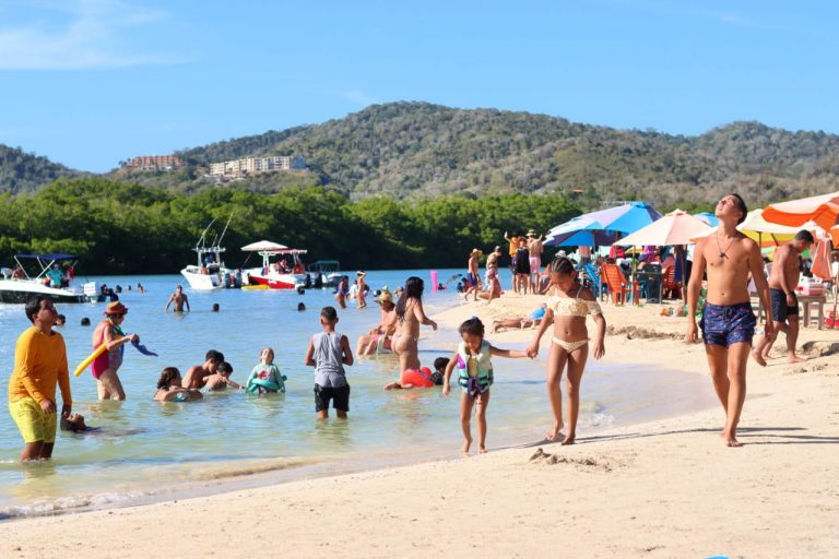 Brión recibió más de 35 Mil visitantes este lunes de Carnaval