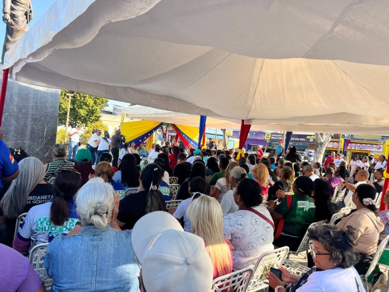 Oficialismo y oposición discuten proyecto de ley de amnistía para la convivencia democrática en Cúa