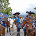 En Mérida: con la tradicional cabalgata internacional, se abrieron oficialmente las Ferias del Sol 2026