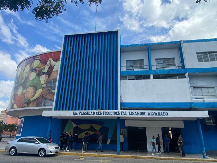 La UCLA se consolida como referente editorial científico nacional con tres revistas entre las seis mejores del país