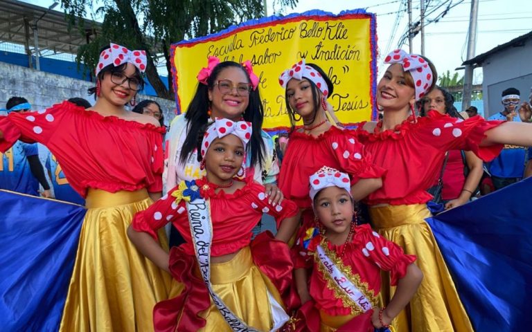 Santa Lucía del Tuy vibró con el desfile