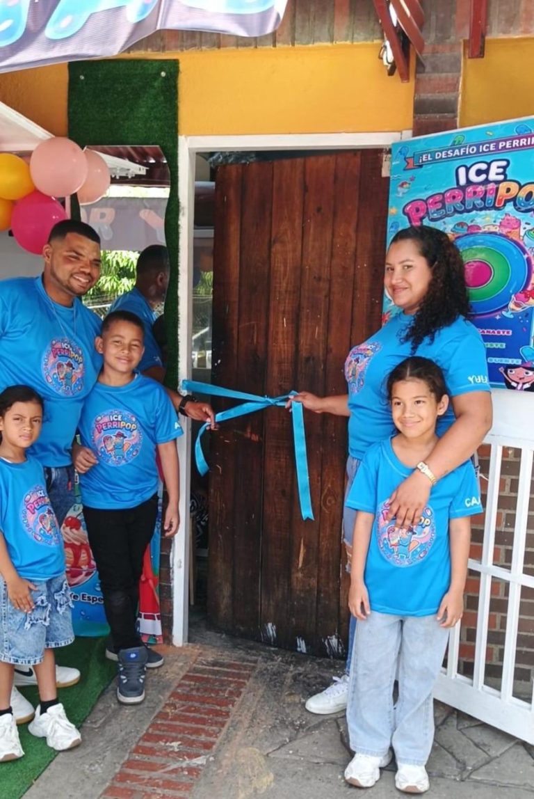 Emprendimiento local refresca a los Valles del Tuy: Abre sus puertas «Ice Perripop» en Charallave