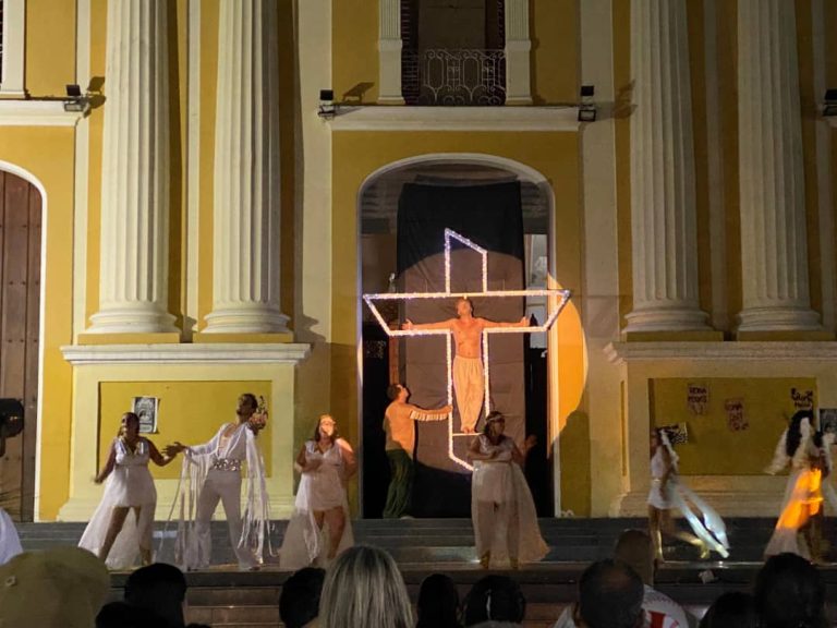 Escena´s 19 revive a un Jesucristo Súper Star en el corazón de Charallave