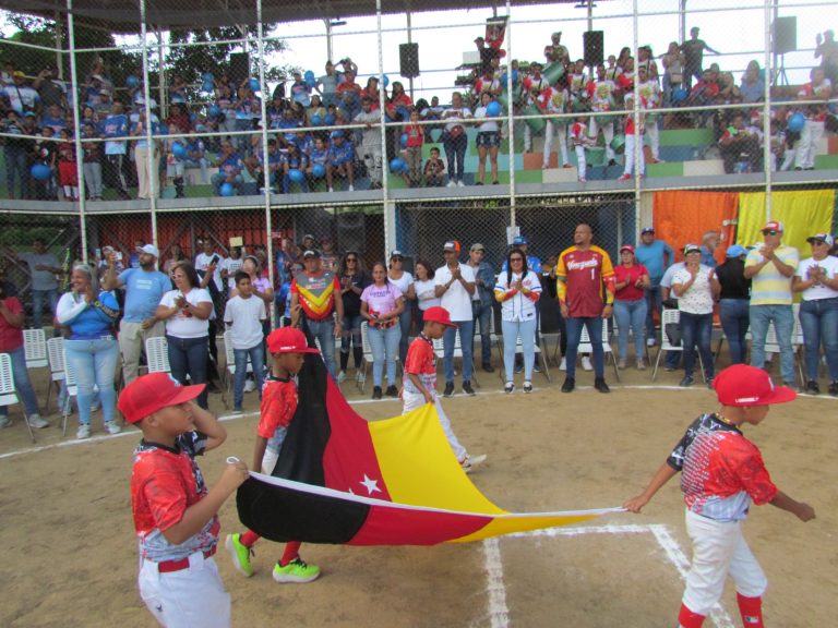 Cristóbal Rojas inaugura concentrado estadal de béisbol U8 «Copa Yuhismar Hernández»