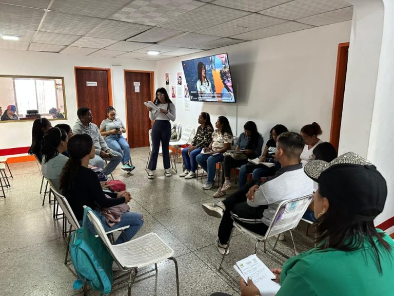 Avanza con éxito ciclo de formación en Oratoria desde la Casa de la Juventud en Yare