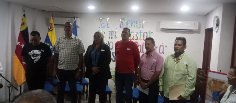 Simón Bolívar rinde homenaje a la labor espiritual de los Pastores Evangélicos
